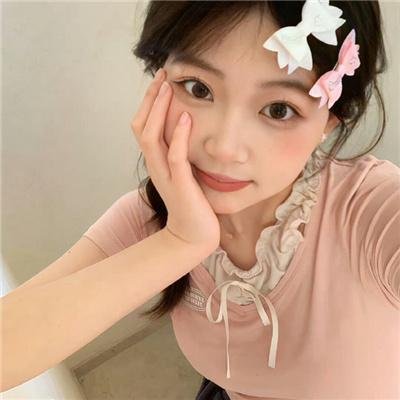 我和他都是新郎。